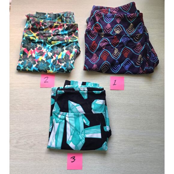 LuLaRoe-Leggings-Long Length-Different Patterns-2 @ Tall & Curvy-1 @ One Size - Picture 2 of 15